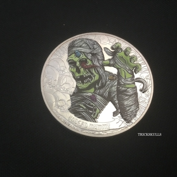 Mummy Zombie Enamel Coin in Stainless Locket & Custom Size Wheat Link Chain - Picture 7 of 10